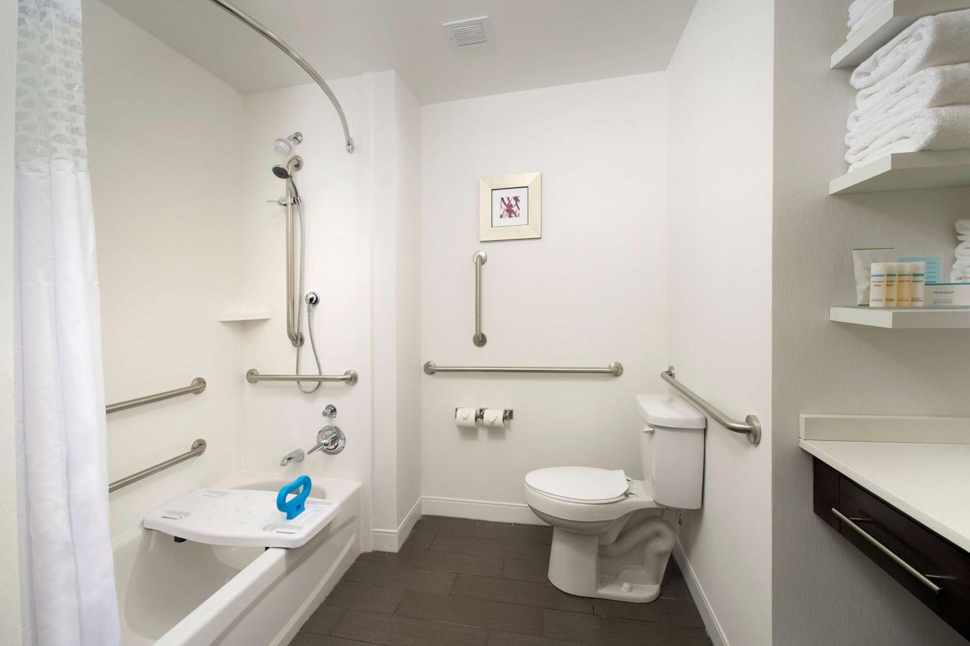 Hampton Inn Louisville East Hurstbourne Esterno foto